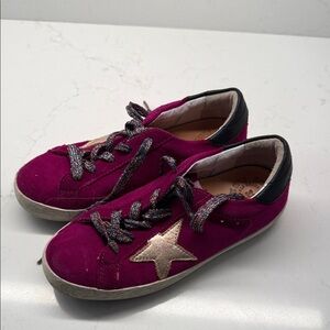 GOLDEN GOOSE
Girl's Superstar Suede Metallic Star Sneakers